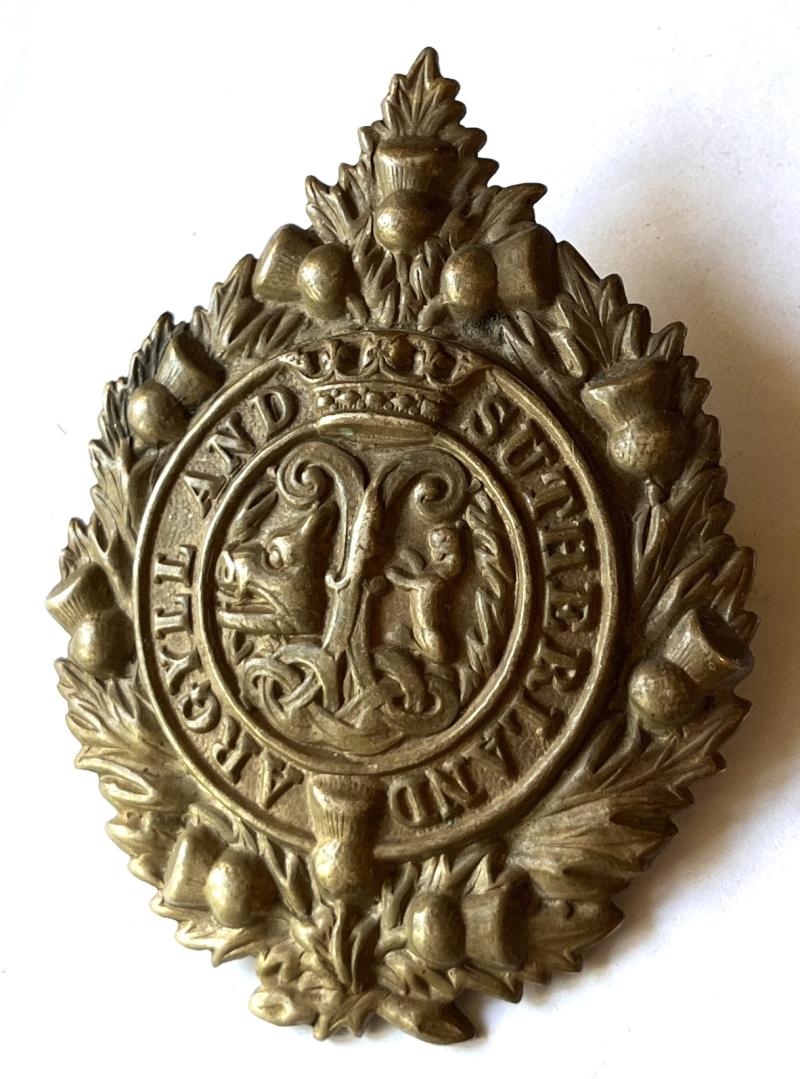 WW1 ARGYLL & SUTHERLAND HLDRS. OFFICERS S.D. BADGE - FLAT BRASS LUGS